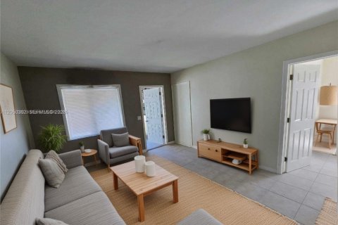 Villa ou maison à louer à Hallandale Beach, Floride: 1 chambre, 128.76 m2 № 2193517 - photo 4