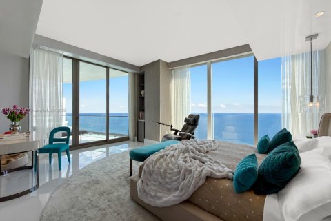 Condominio en venta en Sunny Isles Beach, Florida, 4 dormitorios, 373.56 m2 № 1948969 - foto 16