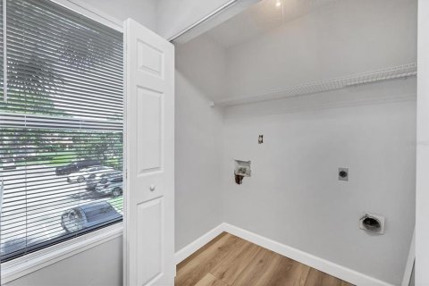 Купить кондоминиум в Сарасота, Флорида 6 комнат, 90.3м2, № 1910900 - фото 12