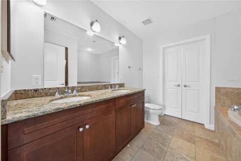 Condominio en venta en Orlando, Florida, 2 dormitorios, 104.89 m2 № 2197713 - foto 19