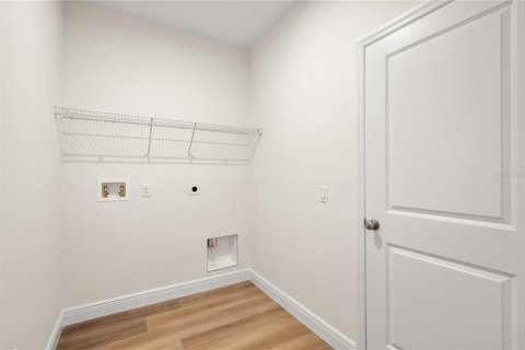 Casa en venta en Osteen, Florida, 3 dormitorios, 137.77 m2 № 2215133 - foto 18