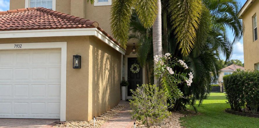 Casa en Boynton Beach, Florida 3 dormitorios, 171.22 m2 № 2382450