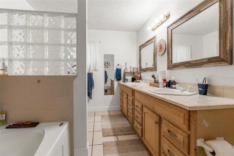 Villa ou maison à vendre à Brooksville, Floride: 3 chambres, 172.8 m2 № 1828513 - photo 16