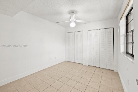Condo in Homestead, Florida, 3 bedrooms № 2243316 - photo 18