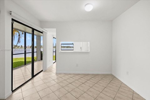 Condo in Homestead, Florida, 3 bedrooms № 2243316 - photo 6
