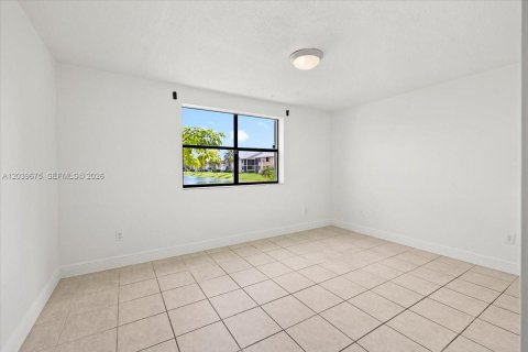 Condo in Homestead, Florida, 3 bedrooms № 2243316 - photo 13