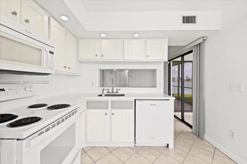 Condo in Homestead, Florida, 3 bedrooms № 2243316 - photo 11