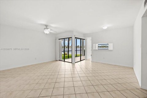 Condo in Homestead, Florida, 3 bedrooms № 2243316 - photo 5