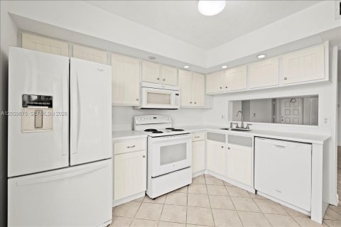 Condo in Homestead, Florida, 3 bedrooms № 2243316 - photo 10