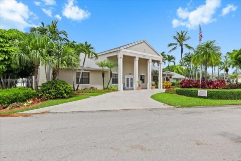 Condo in Homestead, Florida, 3 bedrooms № 2243316 - photo 24