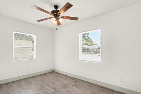 House in Ocala, Florida 3 bedrooms, 141.95 sq.m. № 2204874 - photo 24