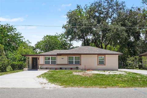 House in Ocala, Florida 3 bedrooms, 141.95 sq.m. № 2204874