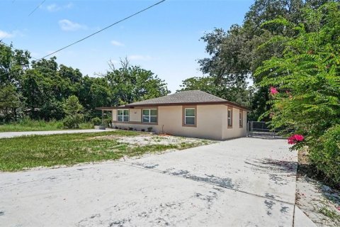 House in Ocala, Florida 3 bedrooms, 141.95 sq.m. № 2204874 - photo 4