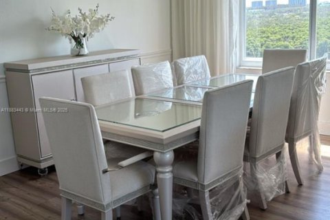 Copropriété à louer à Sunny Isles Beach, Floride: 2 chambres, 125.42 m2 № 1978296 - photo 6