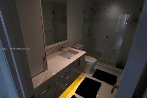 Copropriété à louer à Sunny Isles Beach, Floride: 2 chambres, 125.42 m2 № 1978296 - photo 15