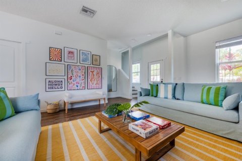 Villa ou maison à vendre à Tampa, Floride: 4 chambres, 177.44 m2 № 2419232 - photo 10