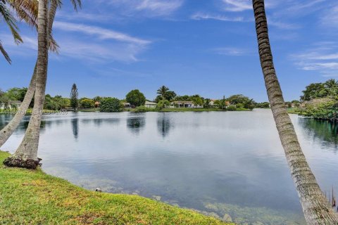 Купить виллу или дом в Плантация, Флорида 4 спальни, 212.19м2, № 2049166 - фото 7