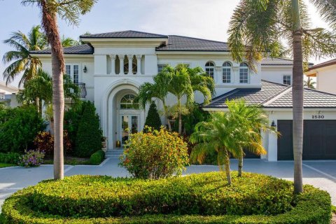 Villa ou maison à Lighthouse Point, Floride 4 chambres, 403.38 m2 № 2187567