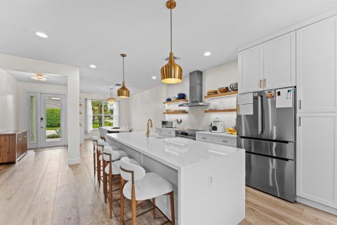 House in Delray Beach, Florida 5 bedrooms, 264.59 sq.m. № 2401227 - photo 11
