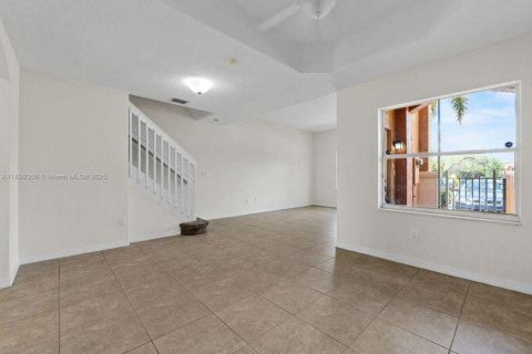Adosado en venta en Dania Beach, Florida, 3 dormitorios, 150.04 m2 № 1944050 - foto 2