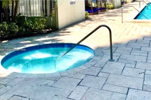 Copropriété à louer à Miami, Floride: 1 chambre, 55.09 m2 № 2018903 - photo 8