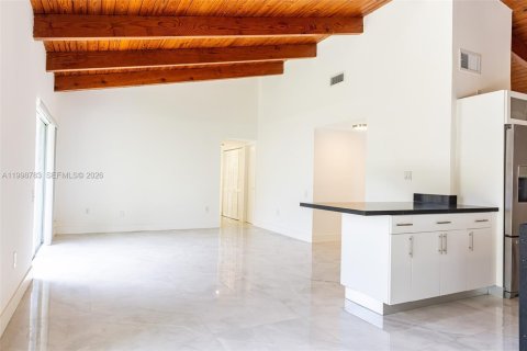 Casa en venta en Miami, Florida, 4 dormitorios, 182.83 m2 № 2060680 - foto 15