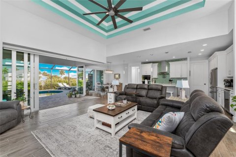 Villa ou maison à vendre à Port Charlotte, Floride: 3 chambres, 201.13 m2 № 2200058 - photo 6