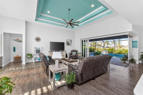 Villa ou maison à vendre à Port Charlotte, Floride: 3 chambres, 201.13 m2 № 2200058 - photo 25