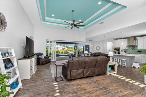 Villa ou maison à vendre à Port Charlotte, Floride: 3 chambres, 201.13 m2 № 2200058 - photo 7