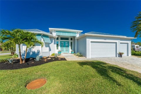 Villa ou maison à vendre à Port Charlotte, Floride: 3 chambres, 201.13 m2 № 2200058 - photo 3