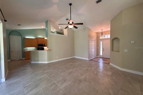 Villa ou maison à louer à Ormond Beach, Floride: 4 chambres, 179.95 m2 № 2145478 - photo 4