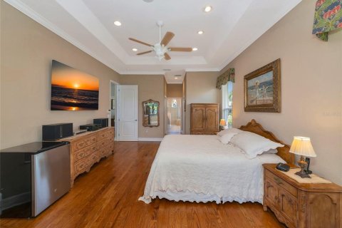 House in Bradenton, Florida 4 bedrooms, 268.39 sq.m. № 2150274 - photo 25