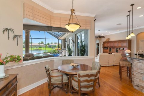 House in Bradenton, Florida 4 bedrooms, 268.39 sq.m. № 2150274 - photo 10