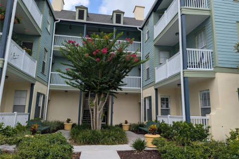 Condominio en alquiler en Celebration, Florida, 2 dormitorios, 71.81 m2 № 1841845 - foto 1
