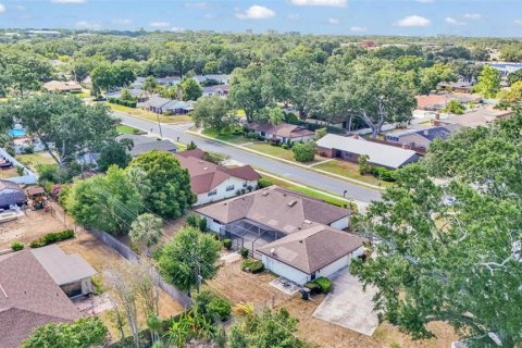 House in Lakeland, Florida 4 bedrooms, 230.68 sq.m. № 1716495 - photo 9