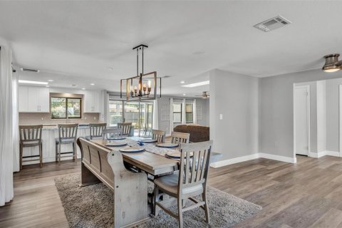 House in Lakeland, Florida 4 bedrooms, 230.68 sq.m. № 1716495 - photo 17