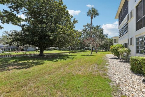Condo in Seminole, Florida, 1 bedroom  № 2149071 - photo 23