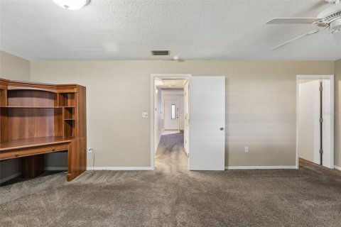 Condo in Seminole, Florida, 1 bedroom  № 2149071 - photo 14