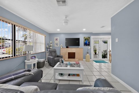 Villa ou maison à vendre à West Palm Beach, Floride: 3 chambres, 111.95 m2 № 2185773 - photo 5
