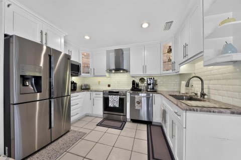 Villa ou maison à vendre à West Palm Beach, Floride: 3 chambres, 111.95 m2 № 2185773 - photo 8