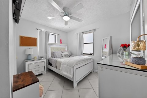 Villa ou maison à vendre à West Palm Beach, Floride: 3 chambres, 111.95 m2 № 2185773 - photo 14