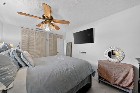 Villa ou maison à vendre à West Palm Beach, Floride: 3 chambres, 111.95 m2 № 2185773 - photo 12