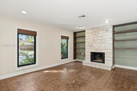 Villa ou maison à louer à Miami, Floride: 5 chambres, 309.27 m2 № 1994258 - photo 21