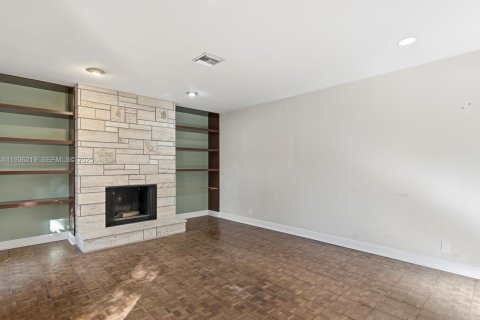 Villa ou maison à louer à Miami, Floride: 5 chambres, 309.27 m2 № 1994258 - photo 24