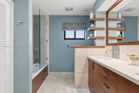 Villa ou maison à louer à Miami, Floride: 5 chambres, 309.27 m2 № 1994258 - photo 29