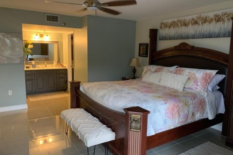 Condo in Lauderhill, Florida, 2 bedrooms № 2250060 - photo 12