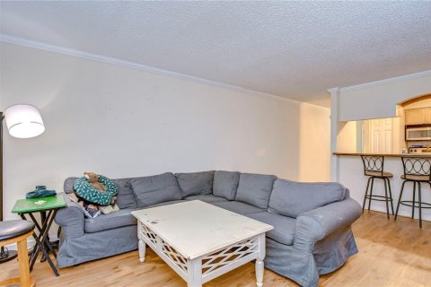 Condo in Largo, Florida, 3 bedrooms  № 1359882 - photo 8