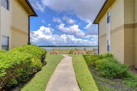 Condo in Largo, Florida, 3 bedrooms  № 1359882 - photo 27