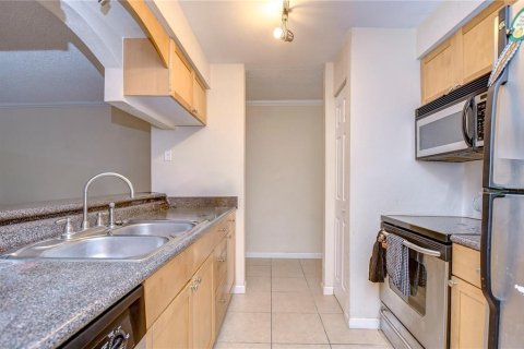 Condo in Largo, Florida, 3 bedrooms  № 1359882 - photo 4