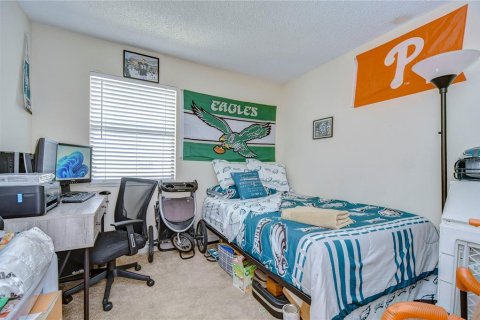 Condo in Largo, Florida, 3 bedrooms  № 1359882 - photo 14